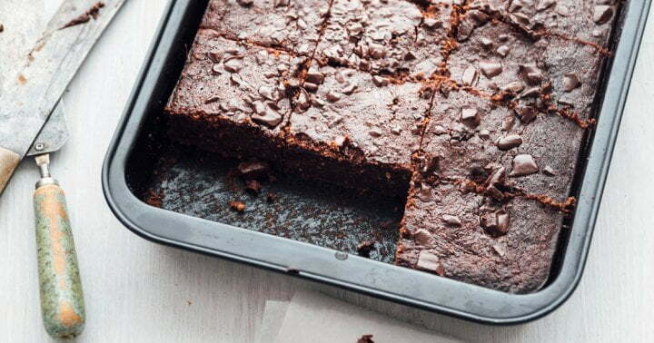 These Healthy Cacao Brownies Feature A Delicious Tropical Twist