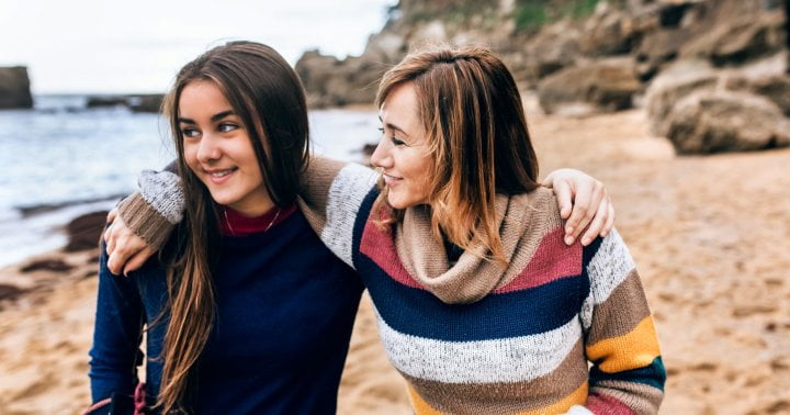 8 Ways You Can Help Build Your Daughters Self-Esteem & Confidence