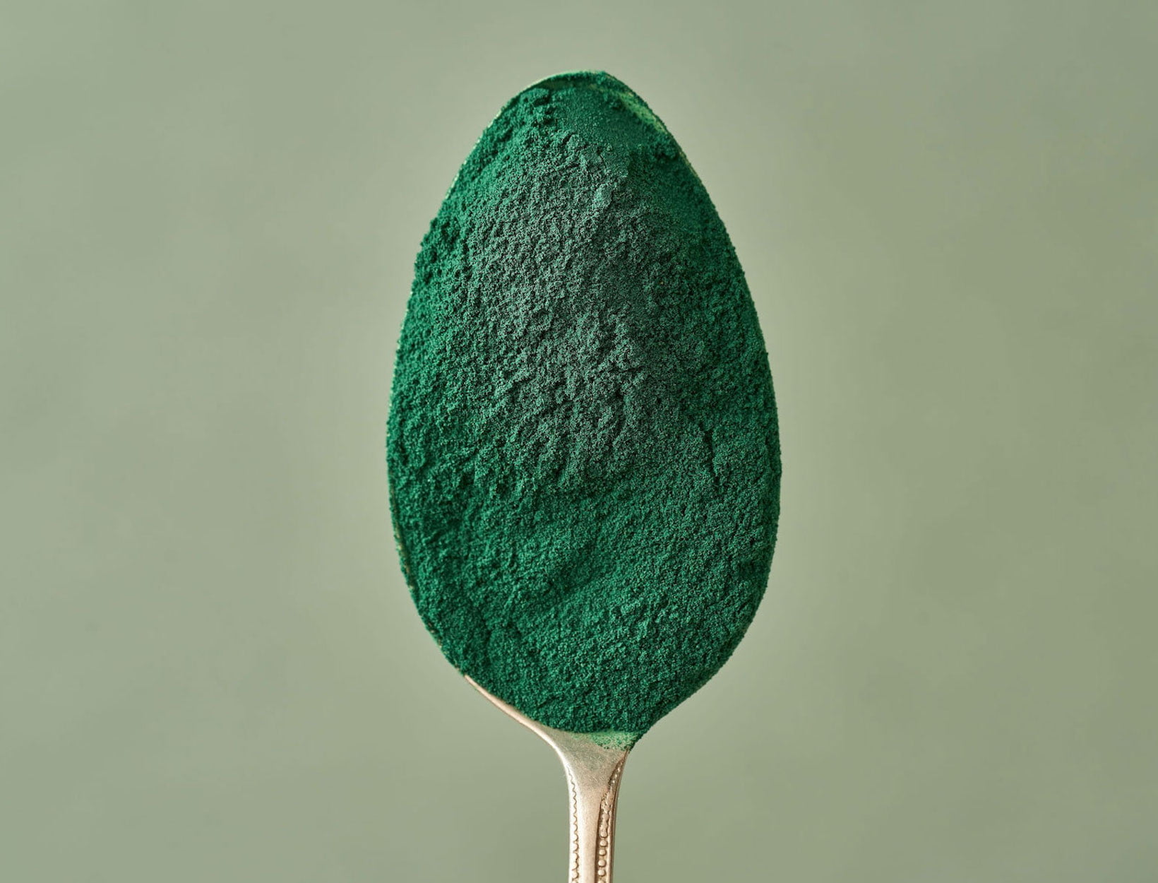 Ask Gerda: What’s the Deal with Spirulina, Chlorella, and Chlorophyll? | Goop