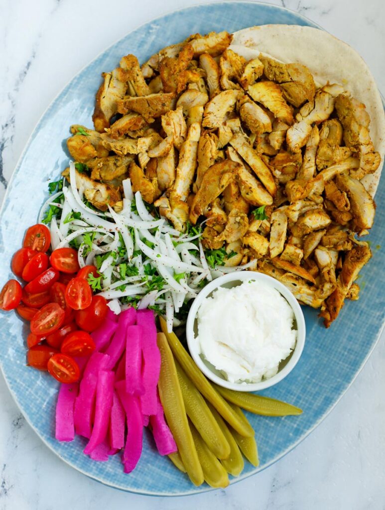 A platter of shawarma to be served.