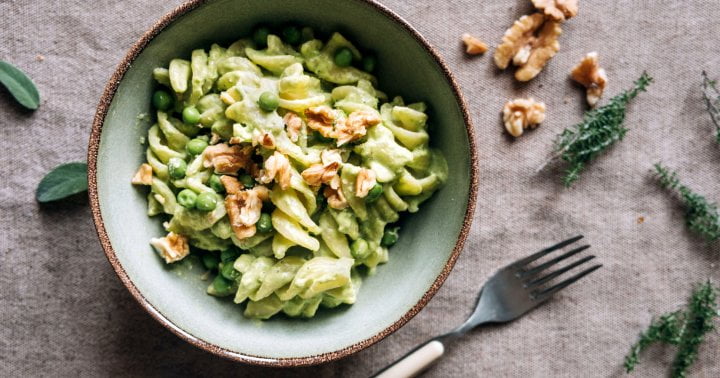 This Trick For Creamy Vegan Pasta Uses A Secret Protein-Packed Ingredient