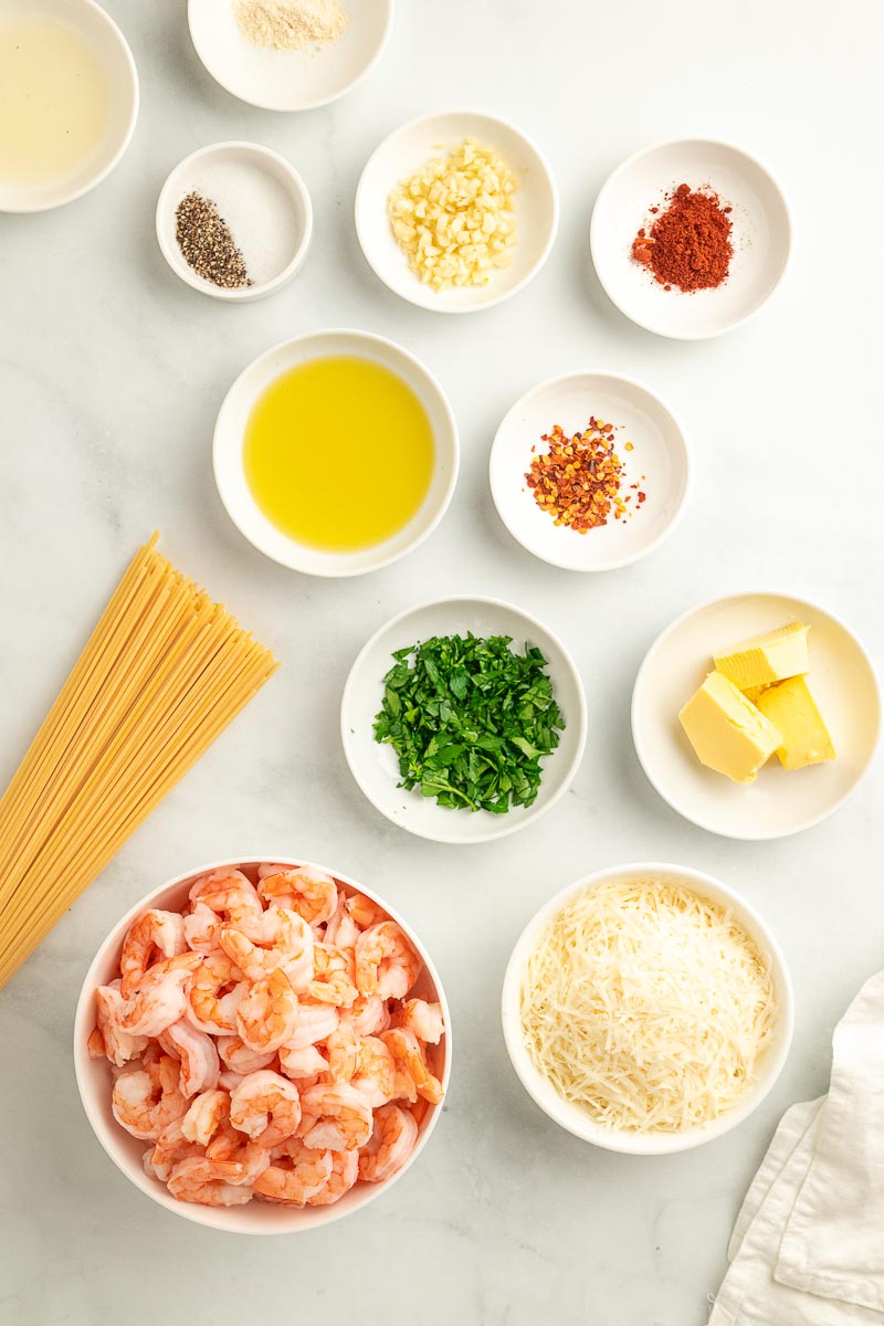 garlic shrimp spaghetti ingredients laid out