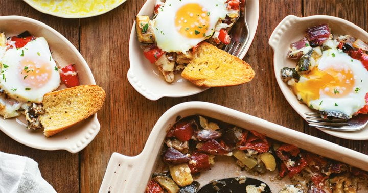 This Mediterranean-Inspired Breakfast Is Packed With Veggies (And So Delicious)