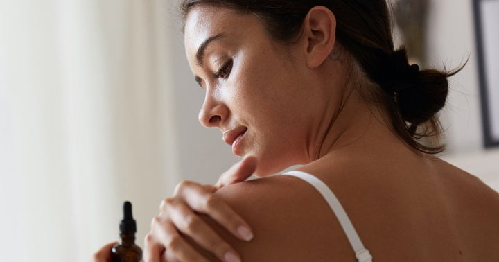 Time To Unwind: The 11 Best Natural & Organic Massage Oils We've Ever Tried