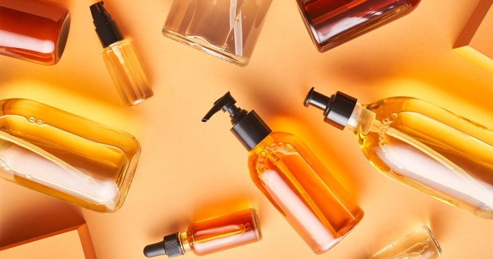 The 8 Best Natural Oils That Won't Clog Your Pores, According To Derms