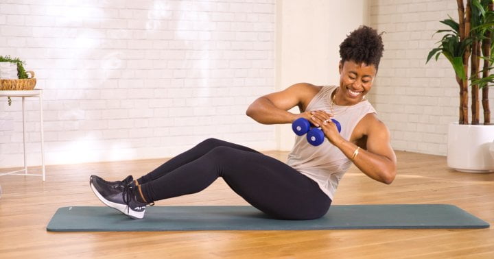 This 5-Minute Routine Strategically Targets Every Part Of Your Core