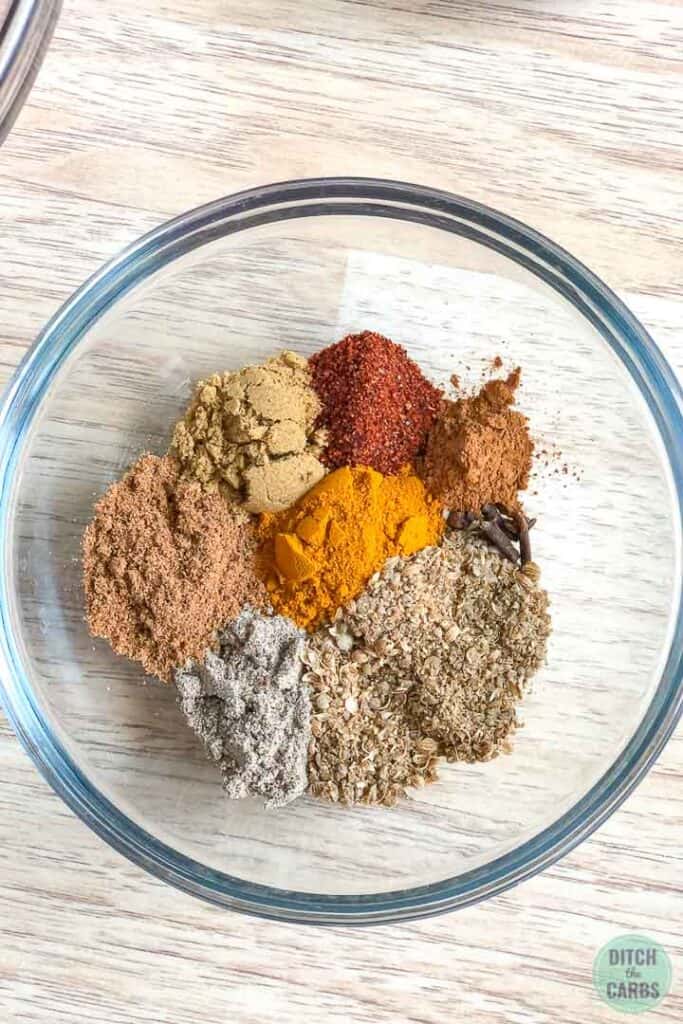 various spices to make a beef curry