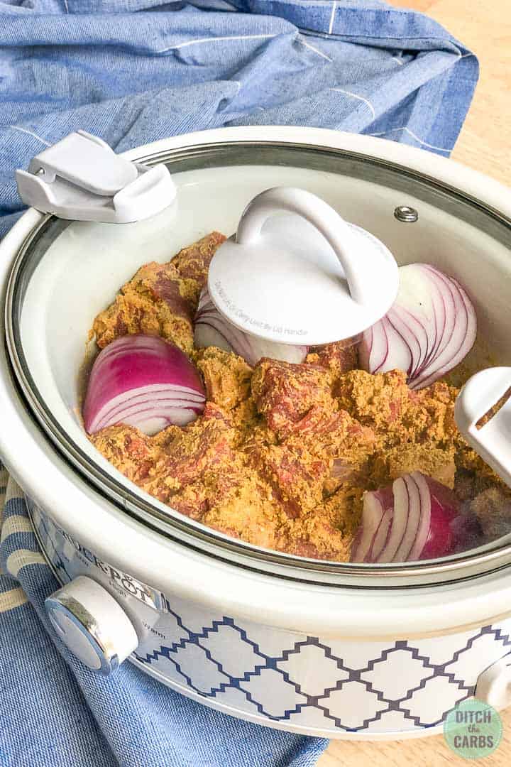 keto curry cooking in the slow-cooker
