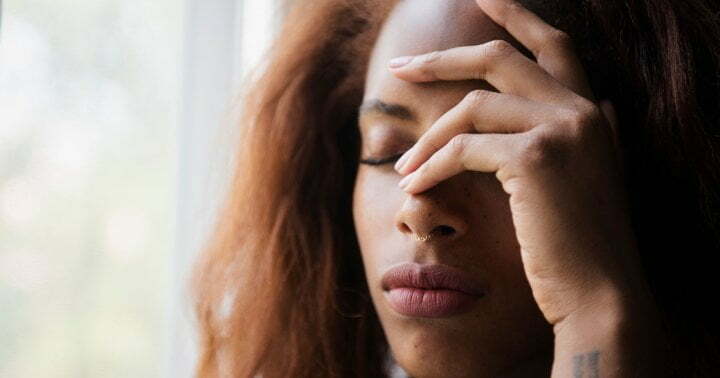 9 Tips For Dealing With Heartache, According To Relationship Experts