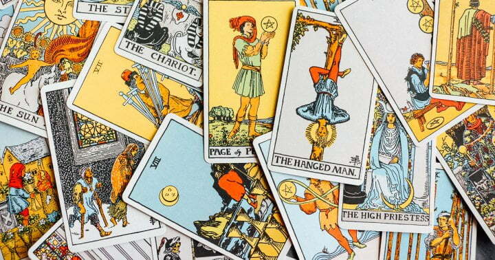 How To Cleanse Your Tarot Deck (To Get The Most Accurate Readings)