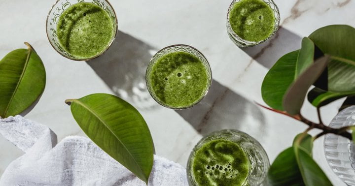 This Neuroscientist's Go-To Green Smoothie Is A+ For Brain Health (Duh)
