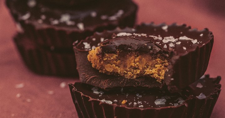 These Decadent 6-Ingredient Almond Butter Cups May Help Relieve PMS Symptoms
