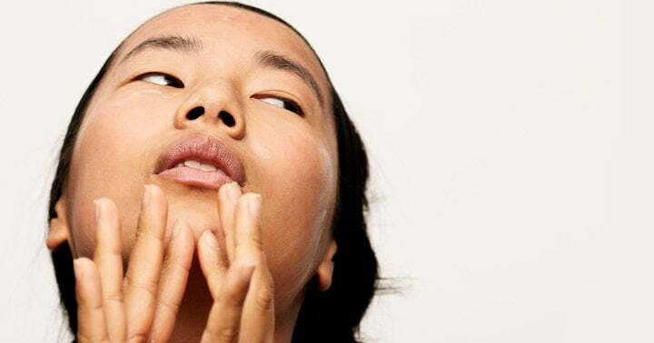 A 2-Step Facial Massage To Help Smooth Away Laugh Lines