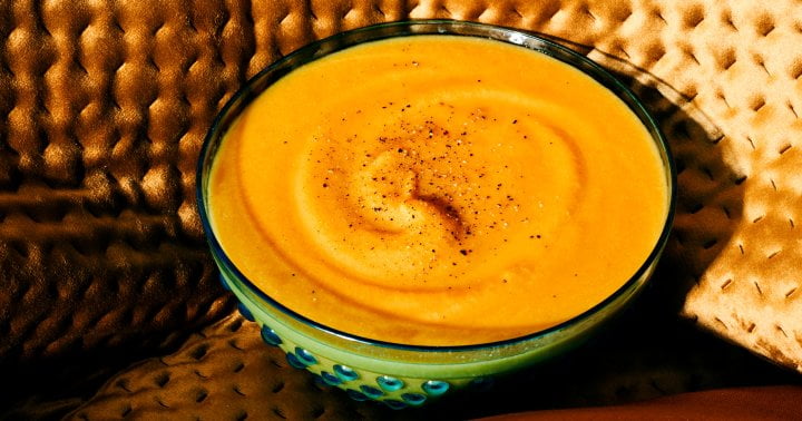 A 5-Ingredient Pumpkin Soup With Secret Digestion-Supporting Ingredients*