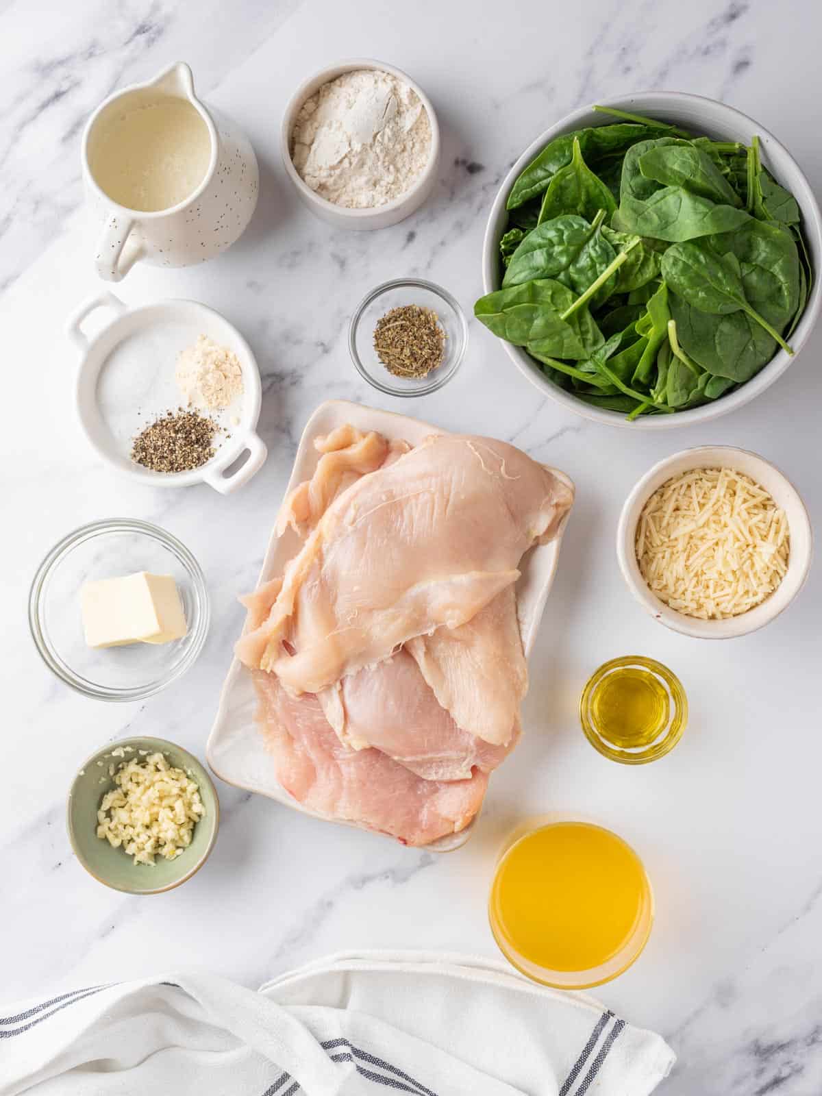 ingredients of the creamy chicken florentine laid out