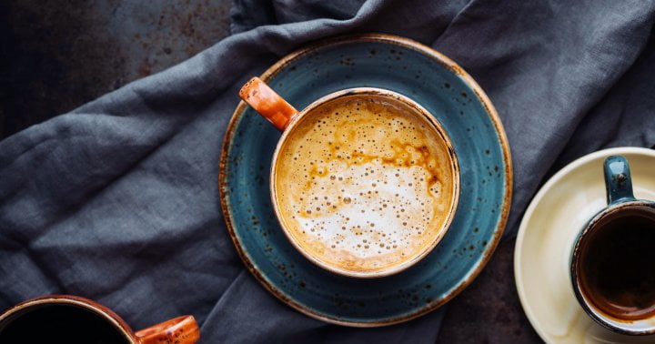 An RD's Collagen Cinnamon Roll Latte Recipe That's A+ For Fall