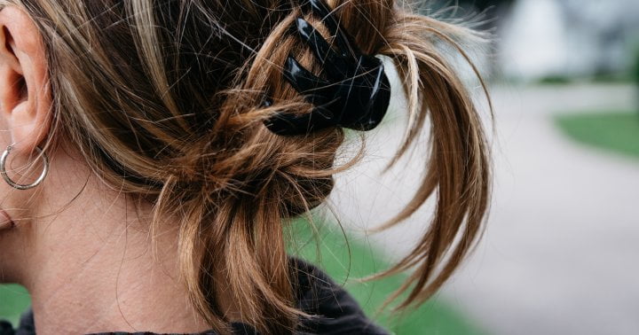 Are Claw Clips Bad For Your Hair? A Hairstylist Explains + Tips