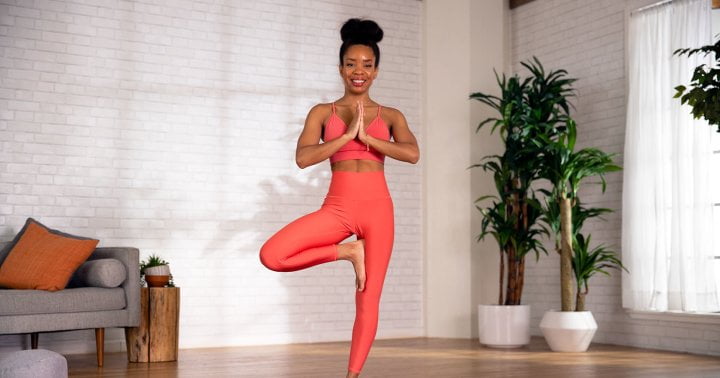 One Simple Yoga Pose That Opens Up Your Hips & Works Your Balance