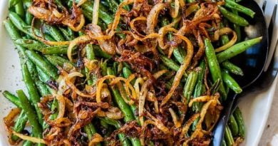Green Beans with Caramelized Onions